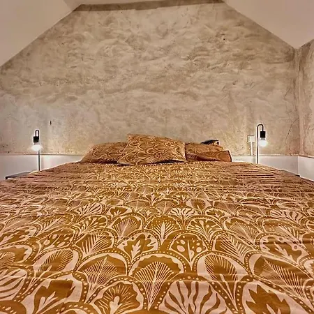 - Confort Et Calme Dans Le Centre Apartment *